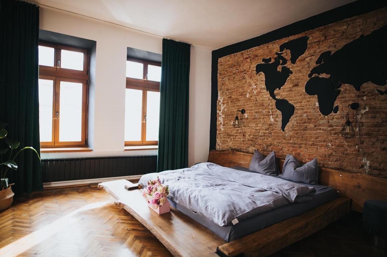 World Studio Sibiu Dış mekan fotoğraf